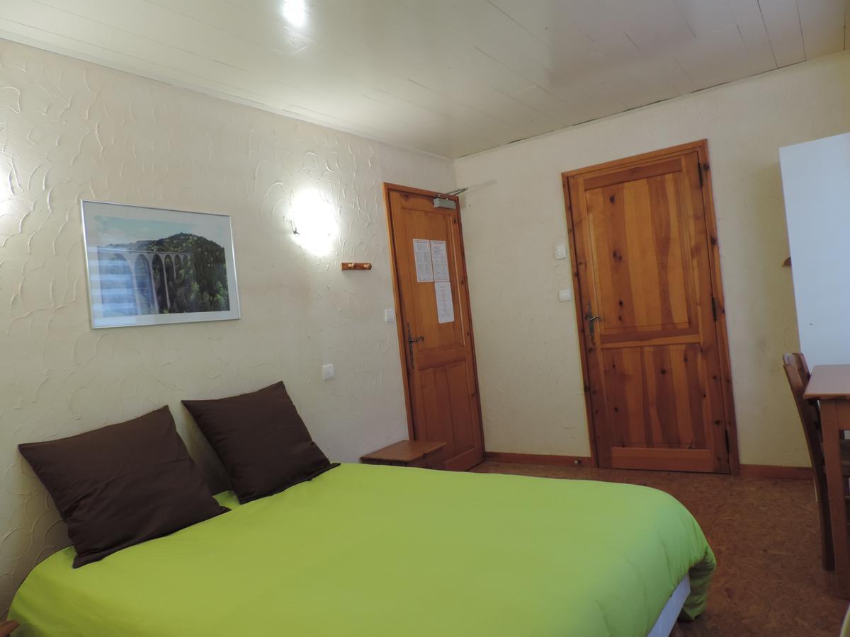 Auberge Du Brabant Chez Titof Roche-en-Regnier 外观 照片